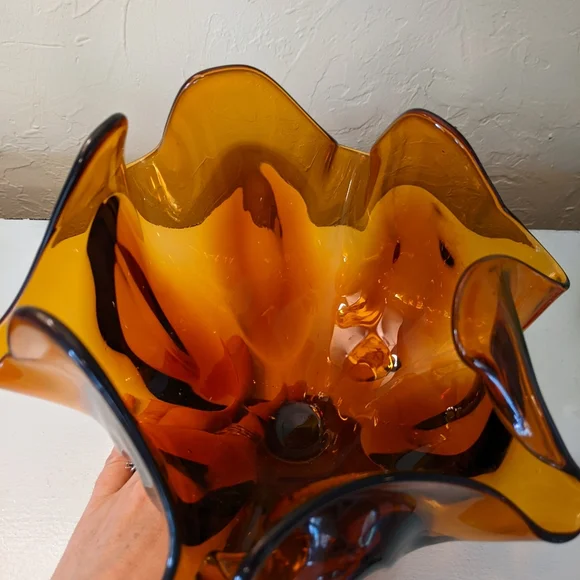 SOLD ETSY: LE Smith SImplicity Swung Art Glass Dish with Pedestal - Picture 6 of 7